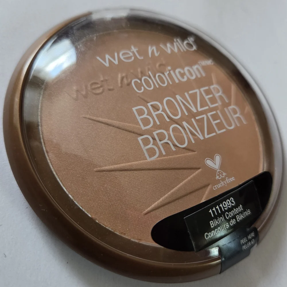 Wet N Wild Coloricon Bronzer Makeup 1111993 Bikini Contest 0.46 oz. Compact
